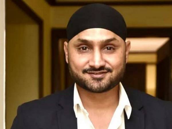  ధావన్‌ను గుర్తించడం లేదు..