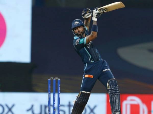  రనౌట్ వల్ల జోరు మీదున్న సాహా స్వాహా