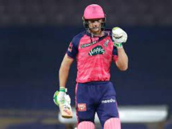 ఆదుకున్న వేడ్, గిల్..