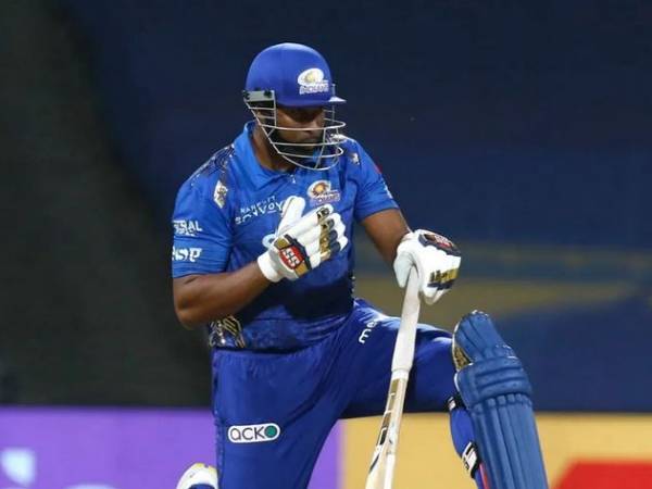 ఏళ్ల తరబడి ముంబై జట్టులో పాతుకుపోయాడు ఏళ్ల తరబడి ముంబై జట్టులో పాతుకుపోయాడు