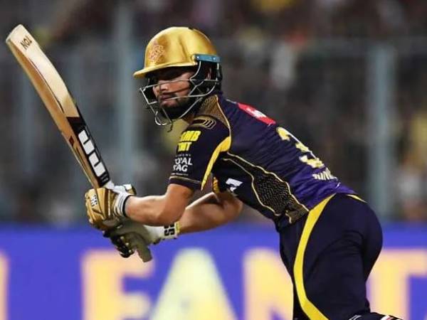  బిల్లింగ్స్, నితీష్ రానాతో కలిసి ఇన్నింగ్స్ నడిపించిన శ్రేయస్