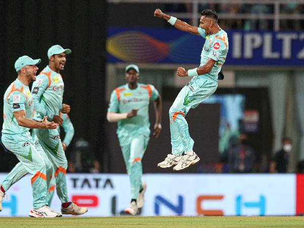 లక్నోలో ఉత్సాహం.. 