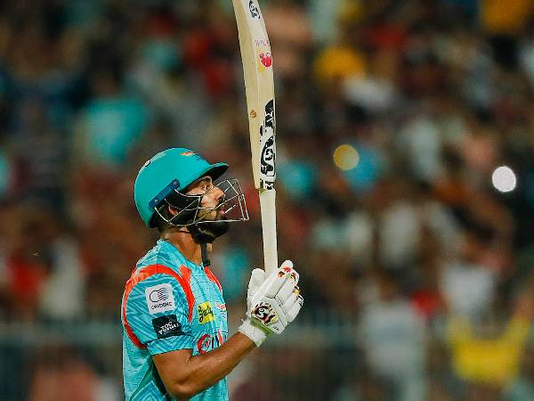 రాహుల్ వికెట్ టర్నింగ్...