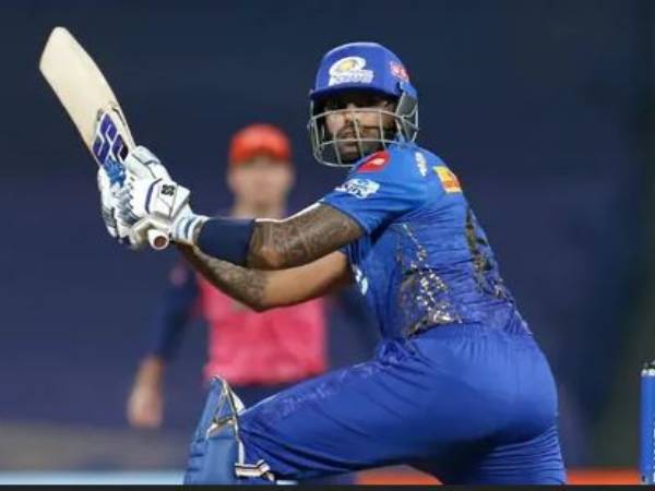  భారీ భాగస్వామ్యాల్లేవ్..