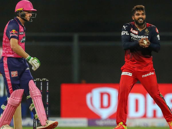  మలింగ రికార్డుకు చేరువగా.. 