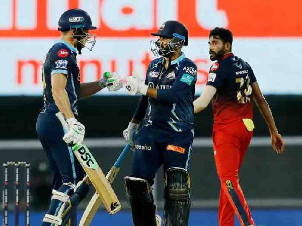 తుది జట్లు: (అంచనా)