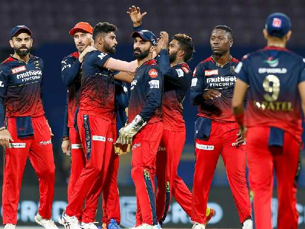 ఆర్‌సీబీ ప్లే ఆఫ్స్ చేరవద్దనే..