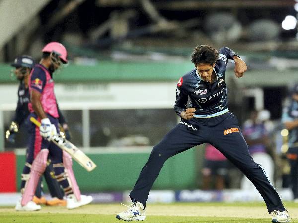 చివరి ఓవర్లో ప్రసీద్‌కు ముచ్చెమటలు పట్టించాడు