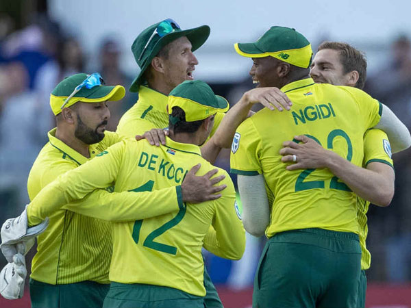 ముంబై ఇండియన్స్ ప్లేయర్‌కు చోటు..