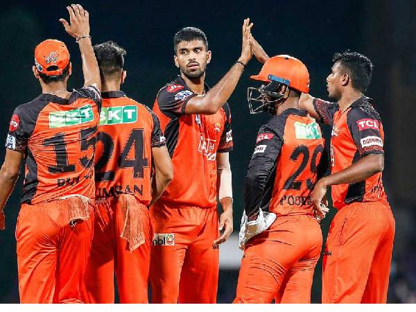 ప్లేఆఫ్స్ ఆశలు అంతంతంగా