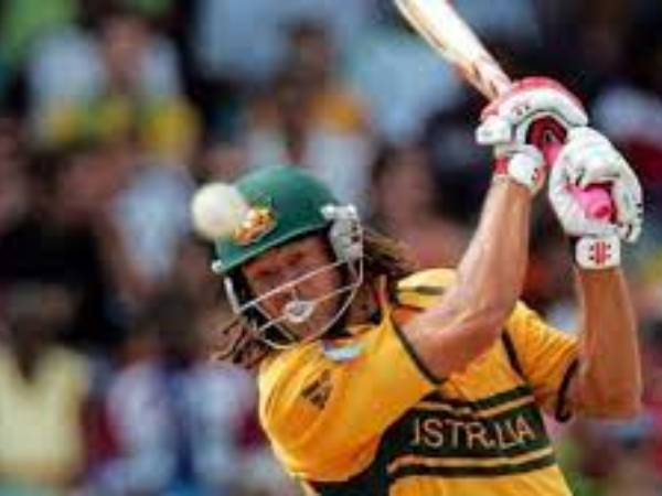 దిగ్భ్రాంతికి గురైన క్రికెట్ ప్రపంచం