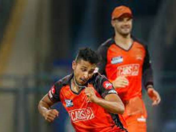 పేస్ తగ్గించకుండా స్టంప్‌లను టార్గెట్ చేయాలి