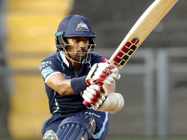 62వ మ్యాచ్లో సాహా సూపర్ ఇన్నింగ్స్ 62వ మ్యాచ్లో సాహా సూపర్ ఇన్నింగ్స్