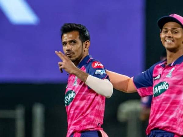 మలింగా సరసన..