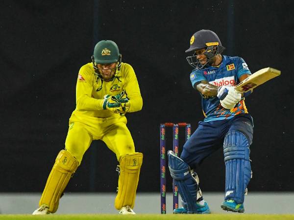  తొలుత 160పరుగులకే శ్రీలంక ఆలౌట్