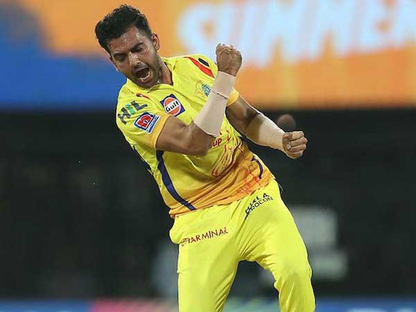 గాయంతో ఆటకు దూరం..