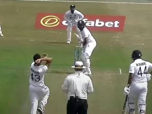 కాసేపు కోహ్లీ, భరత్ కలిసి..