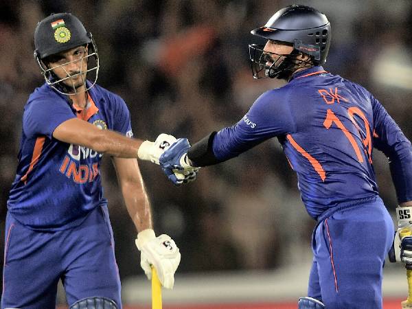 జట్టులో అనేక మార్పులు..