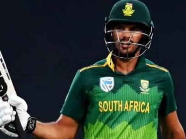  తుది జట్లు