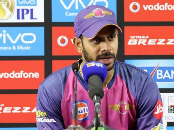 సీఎం మమతా బెనర్జీతో షారుఖ్ ఖాన్‌కు చెప్పిస్తా