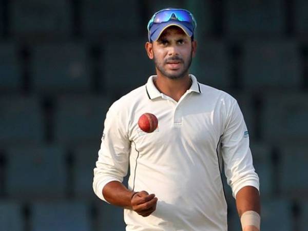 లోకల్ ప్లేయర్లు ఉంటే యువతకు స్ఫూర్తి