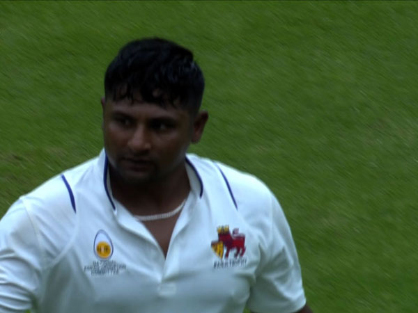 తొడ కొట్టి మరీ తానేంటో చూపించాడు