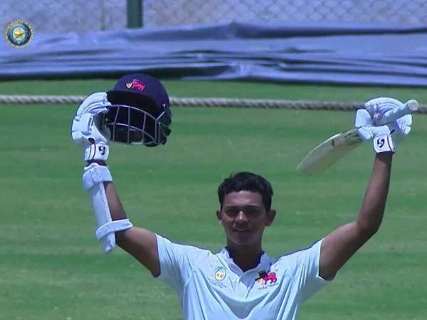 తుది జట్లు