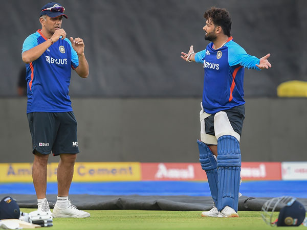 తప్పుల నుంచి పాఠాలు నేర్చుకోలేని ప్లేయర్ అంటూ..