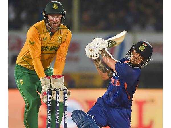 చెలరేగిన రుతురాజ్, ఇషాన్ కిషన్..