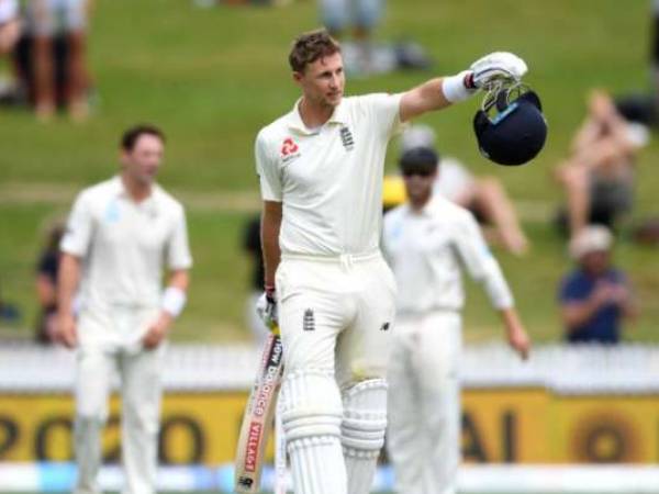 డరెల్ మిచెల్ సెంచరీ ప్లస్, టామ్ బ్లండెల్ సెంచరీ మిస్