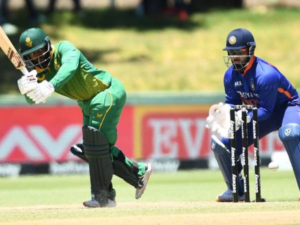 వామ్మో వన్ డర్ డుస్సెన్ నల్లినల్లిగా బ్యాటింగ్ చేస్తూ.. చివరికి