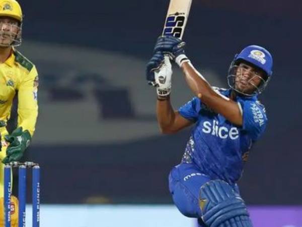  బస్‌లో నుంచి గెంటేసారు..