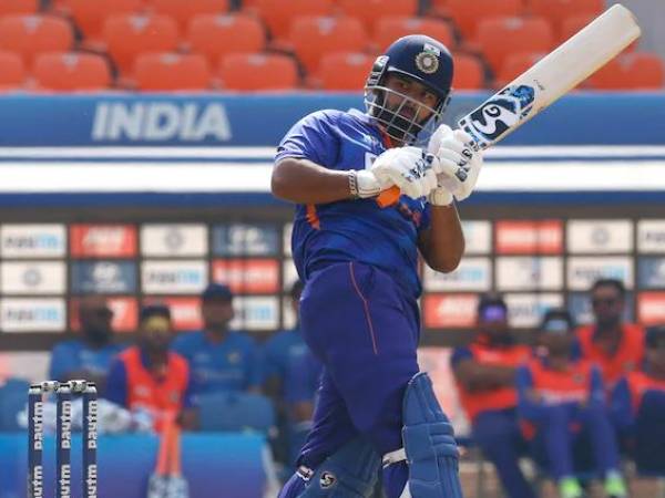 ఫినిషర్లుగా హార్దిక్, దినేశ్ కార్తీక్..