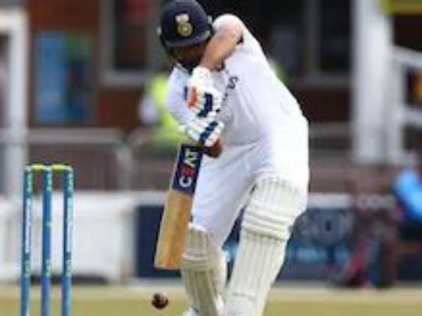 కౌంటీ టీంతో ఇలా ఆడితే మరీ.. మెయిన్ టీంతో ఎలా?