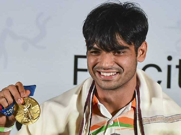 నీరజ్ ఇంట సంబరాలు..