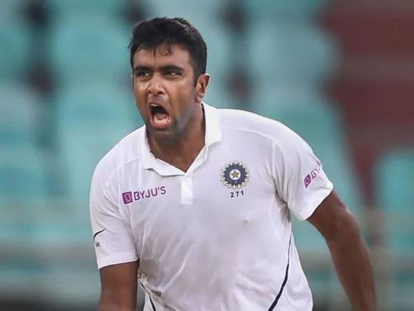 తుది జట్లు: