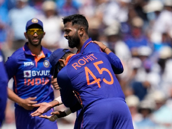 బౌలర్లు ఫర్వాలేదనిపించుకున్నా.. 