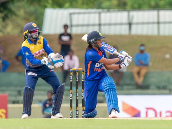 చెలరేగిన దీప్తీ..