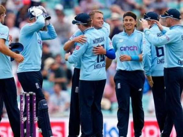 అత్యుత్తమ వైట్ బాల్ ఫార్మాట్ జట్టుగా ఇంగ్లాండ్