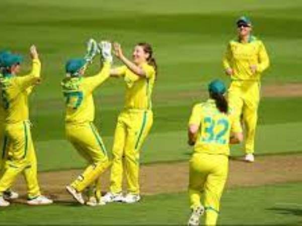  తుది జట్లు :