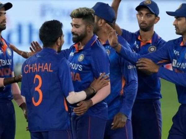 ప్రసిధ్ స్థానంలో శార్దూల్..