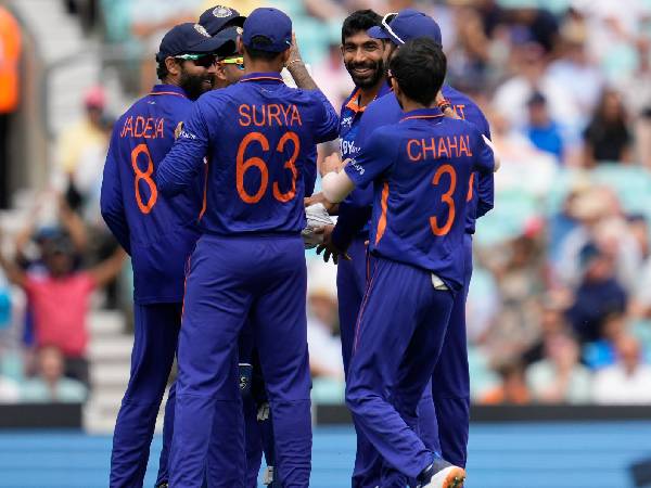 కండిషన్స్ తగ్గట్లు బౌలింగ్..