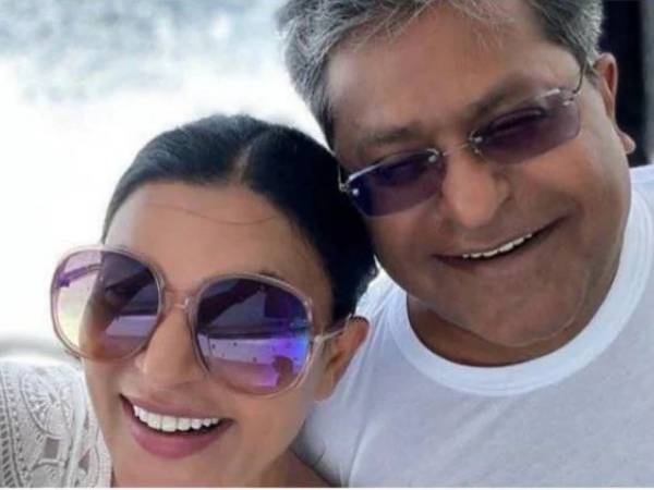 మిస్ యూనివర్స్ కిరీటం పొందిన తొలి భారతీయ మహిళ