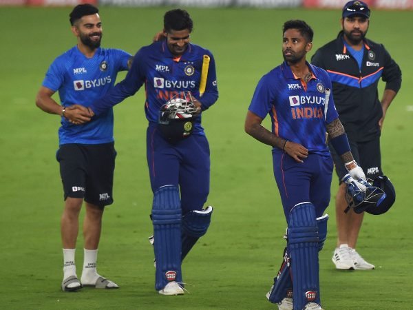 బౌలింగ్‌లోనూ.. 