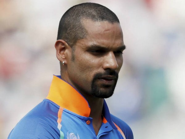 గబ్బర్‌తో ప్రేమాయణం..