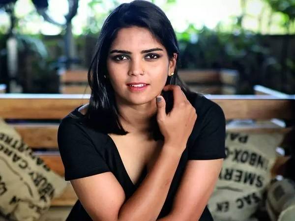 ధాటిగా ఆడాల్సిందే..