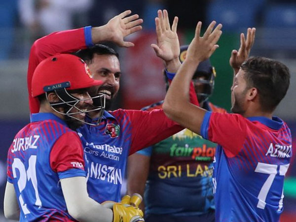 బలంగా బౌలింగ్