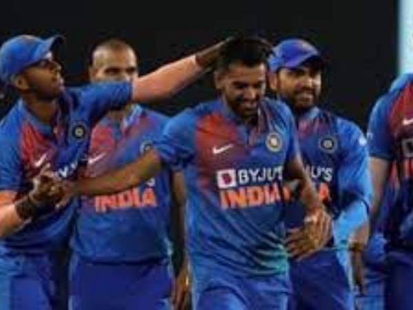 31 పరుగులకే 4 వికెట్లు..