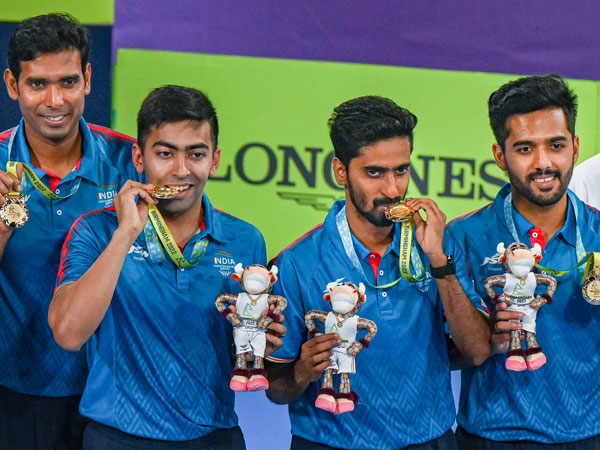 పసిడితో మెరిసిన టీటీ టీమ్..