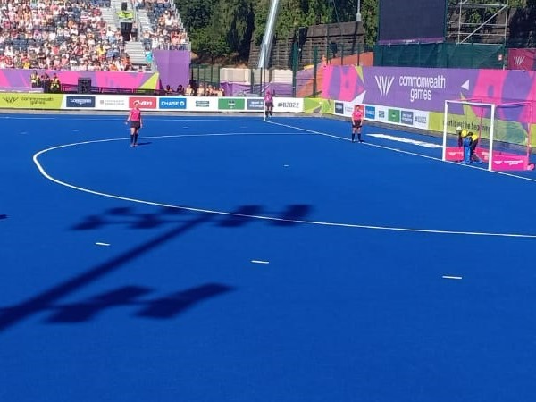 తొండాటతో..